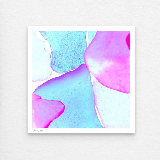 Pop Glasses – Lagoon contemporary wall art photography print by Jeanne Le Menn